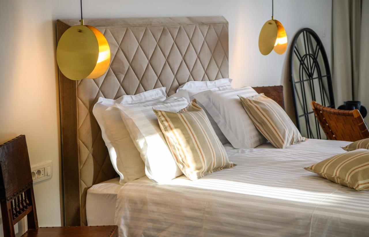 Gallery Luxury Suites & Rooms-Only Adults Split Bagian luar foto