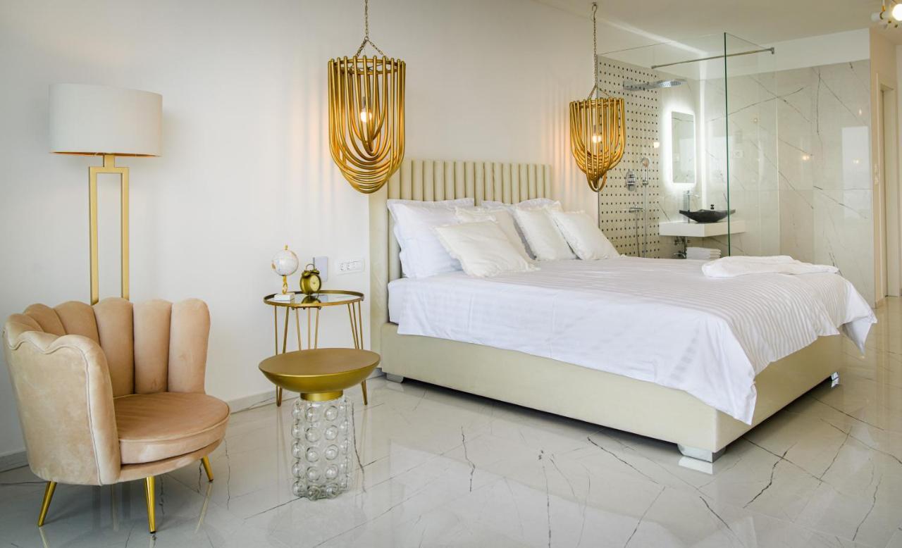 Gallery Luxury Suites & Rooms-Only Adults Split Bagian luar foto