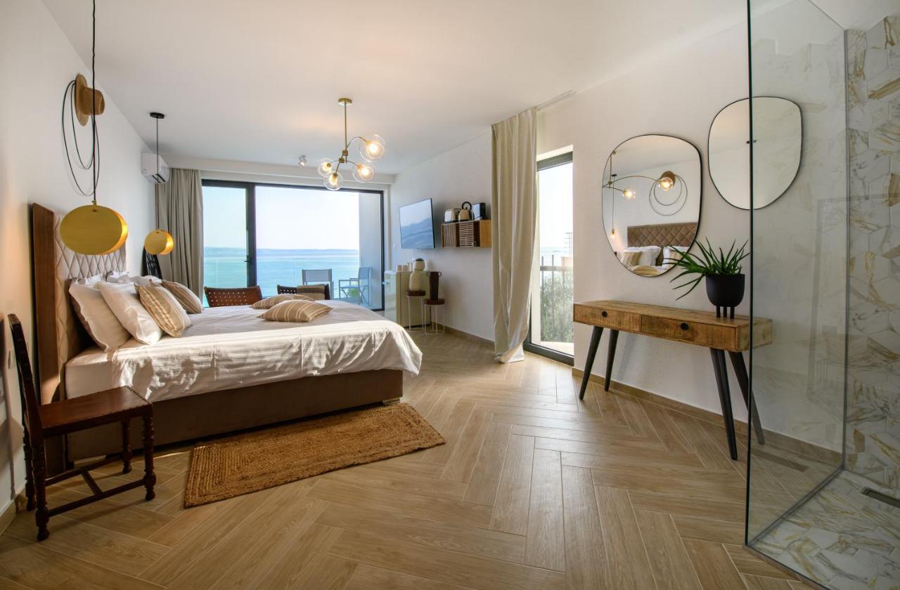 Gallery Luxury Suites & Rooms-Only Adults Split Bagian luar foto