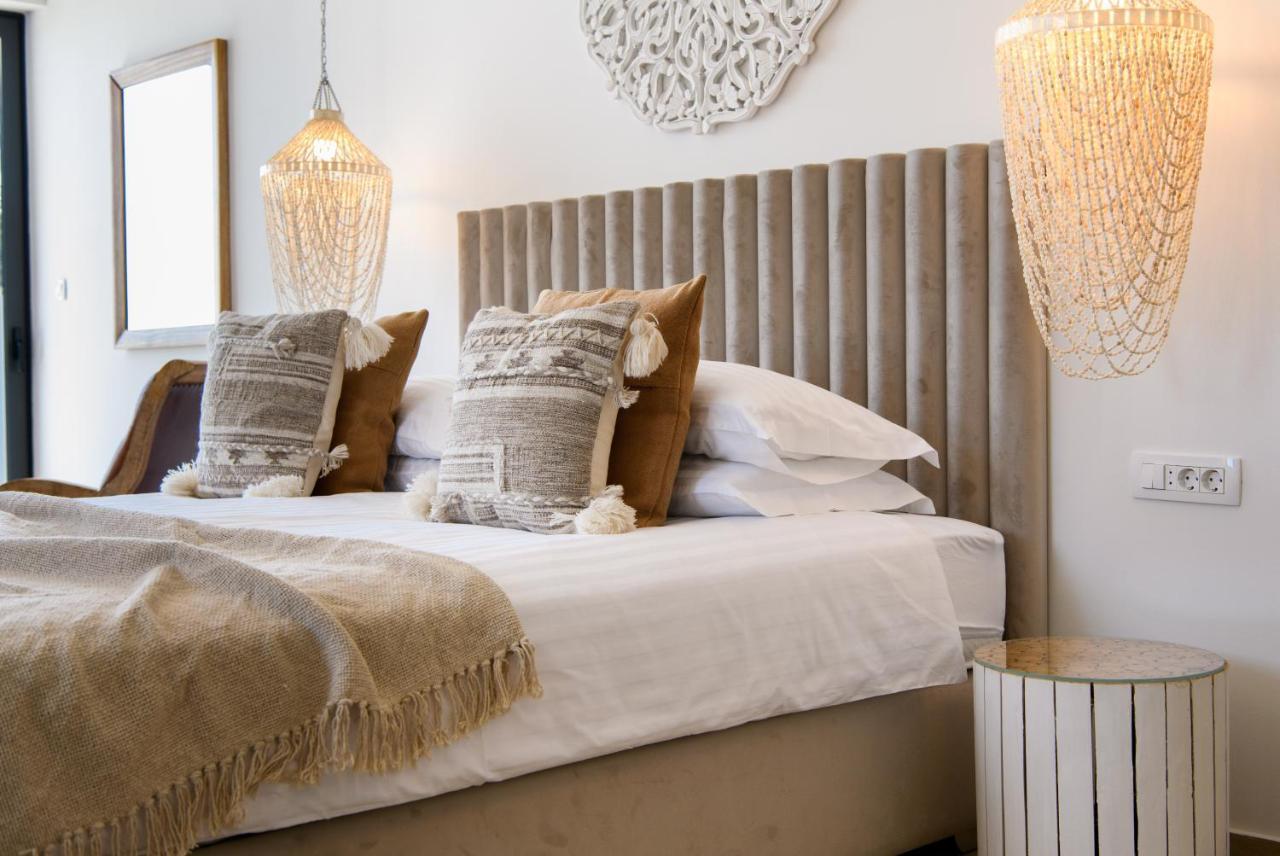 Gallery Luxury Suites & Rooms-Only Adults Split Bagian luar foto