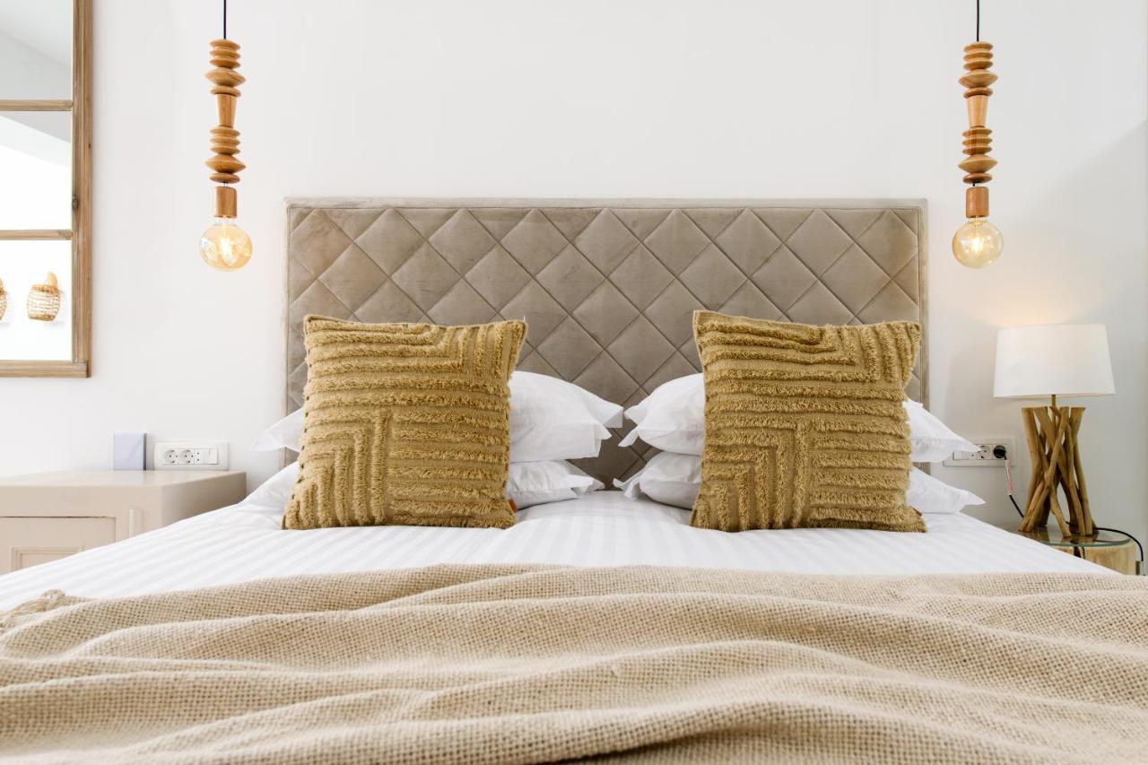 Gallery Luxury Suites & Rooms-Only Adults Split Bagian luar foto