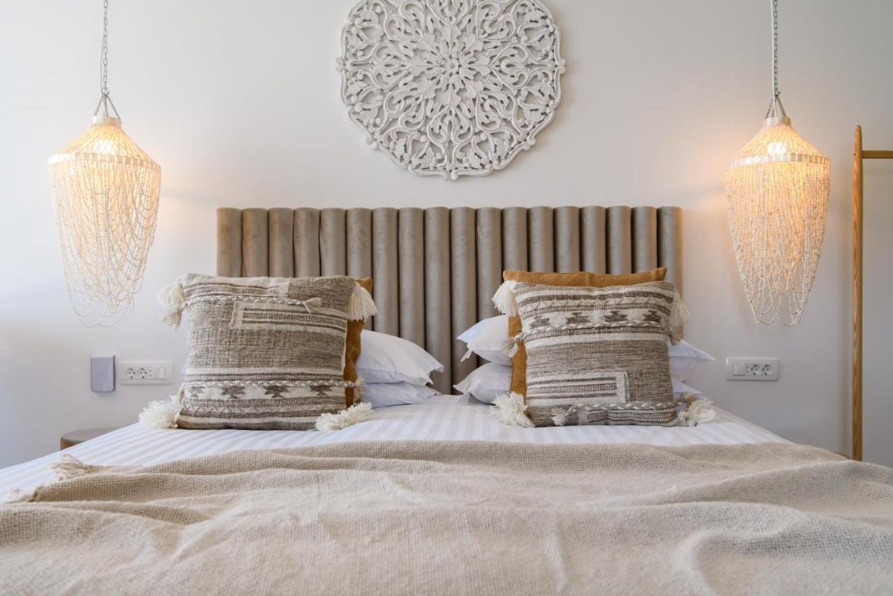 Gallery Luxury Suites & Rooms-Only Adults Split Bagian luar foto