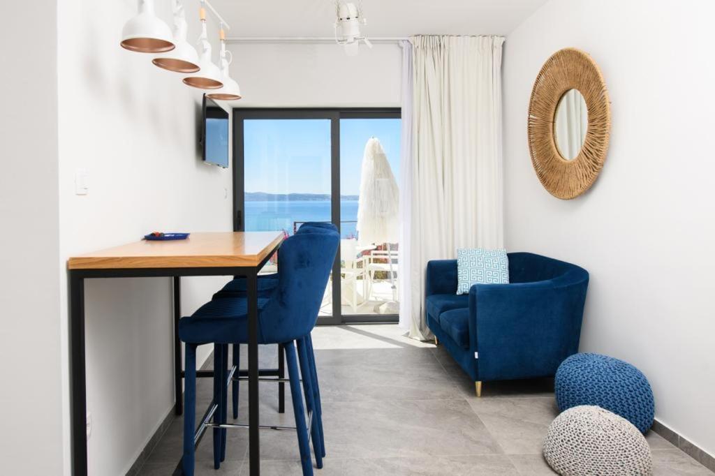 Gallery Luxury Suites & Rooms-Only Adults Split Bagian luar foto