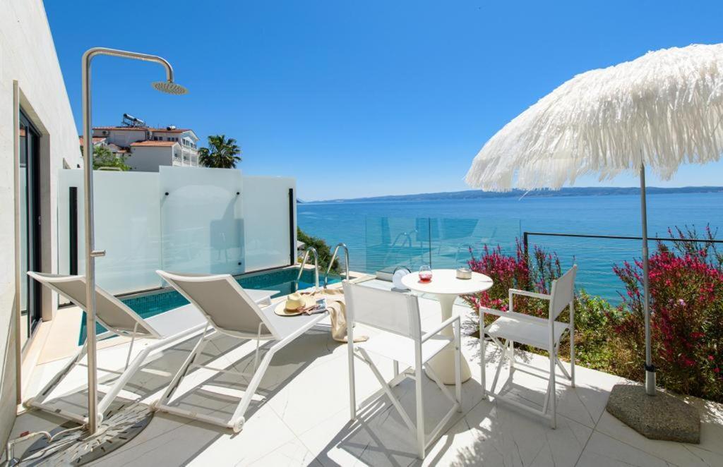 Gallery Luxury Suites & Rooms-Only Adults Split Bagian luar foto