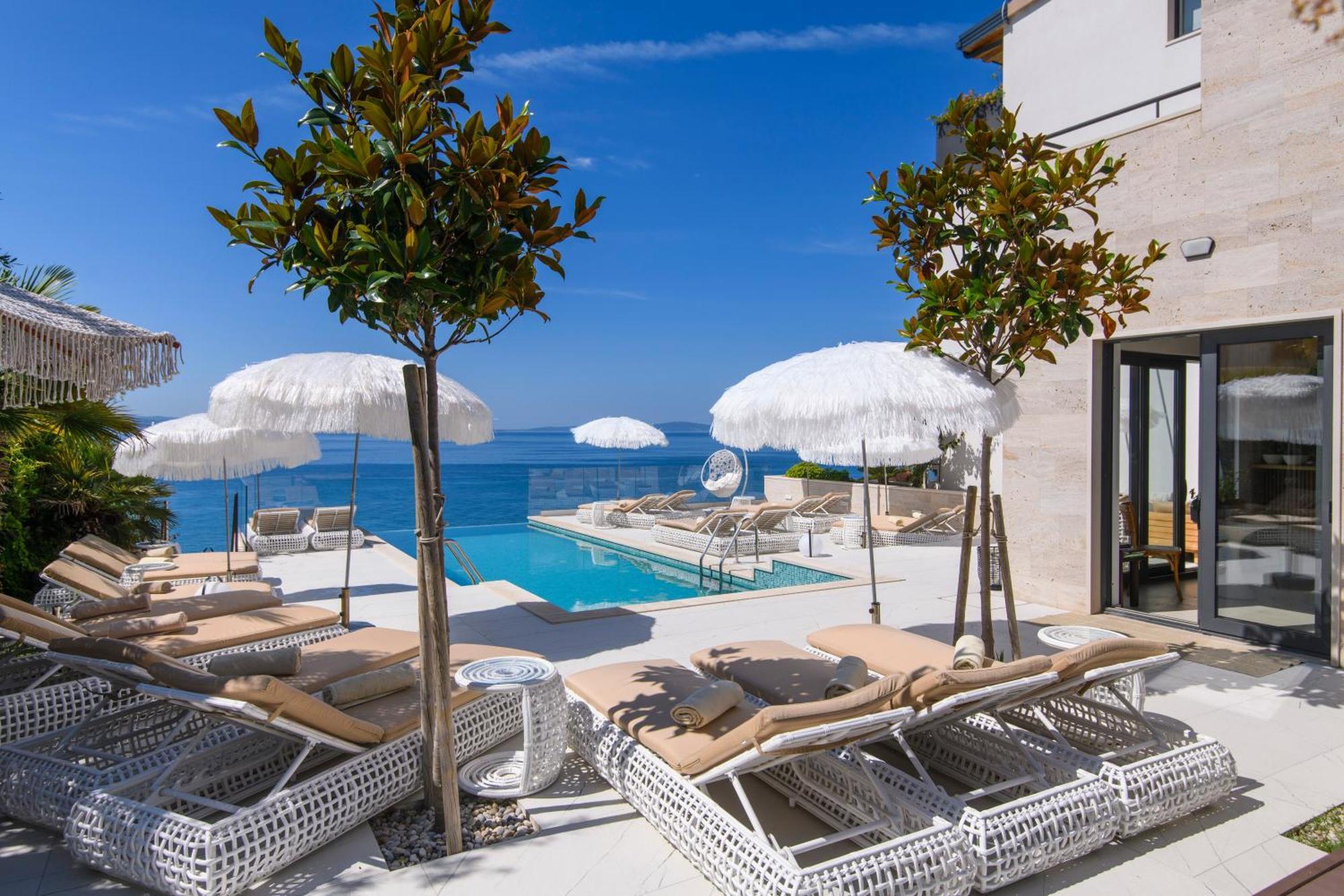 Gallery Luxury Suites & Rooms-Only Adults Split Bagian luar foto