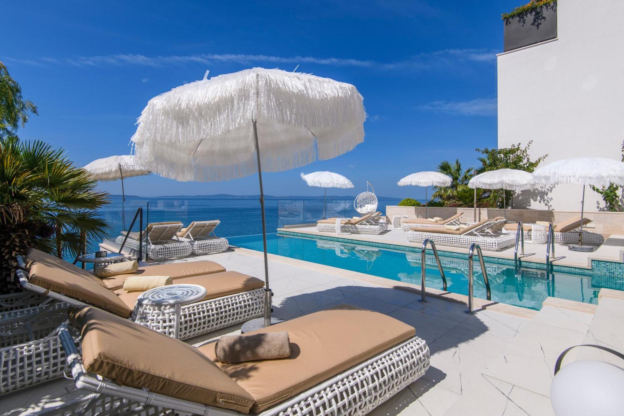 Gallery Luxury Suites & Rooms-Only Adults Split Bagian luar foto